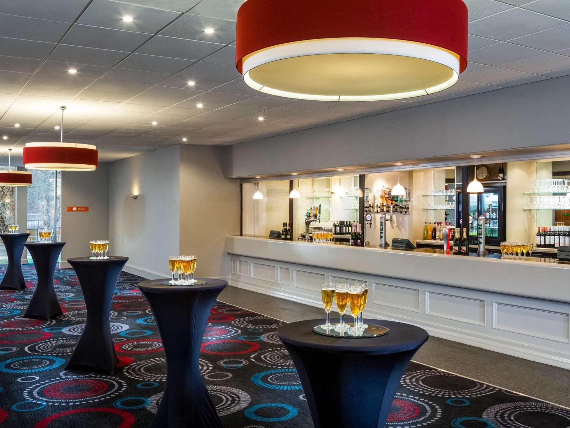 Mercure Нортхамптън Екстериор снимка