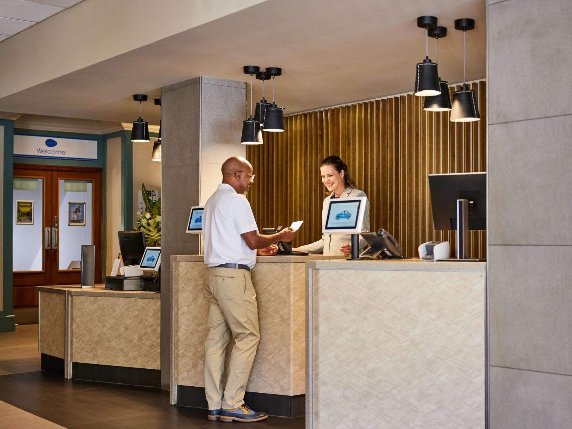 Mercure Нортхамптън Екстериор снимка
